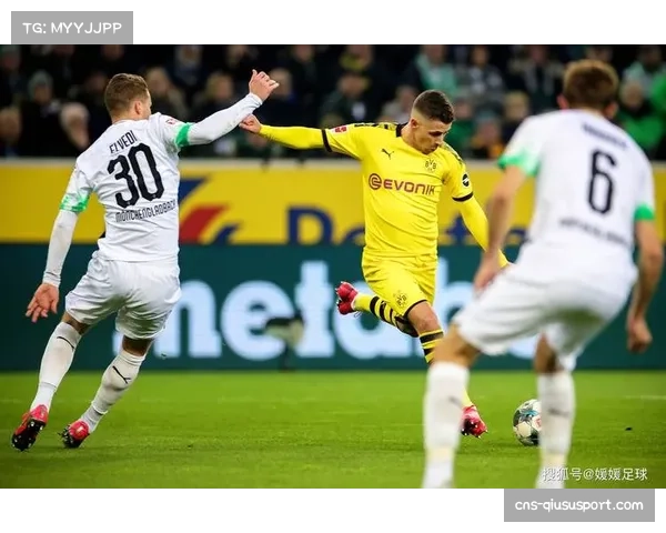 奥格斯堡客场3-2逆转沃尔夫斯堡 保级关键战全取三分 奥格斯堡客场3-2逆转沃尔夫斯堡 保级关键战全取三分